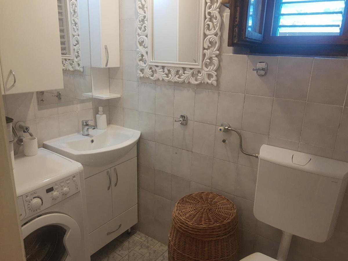 Sea-Side Old Stone Villa With A Private Garden Budva Extérieur photo