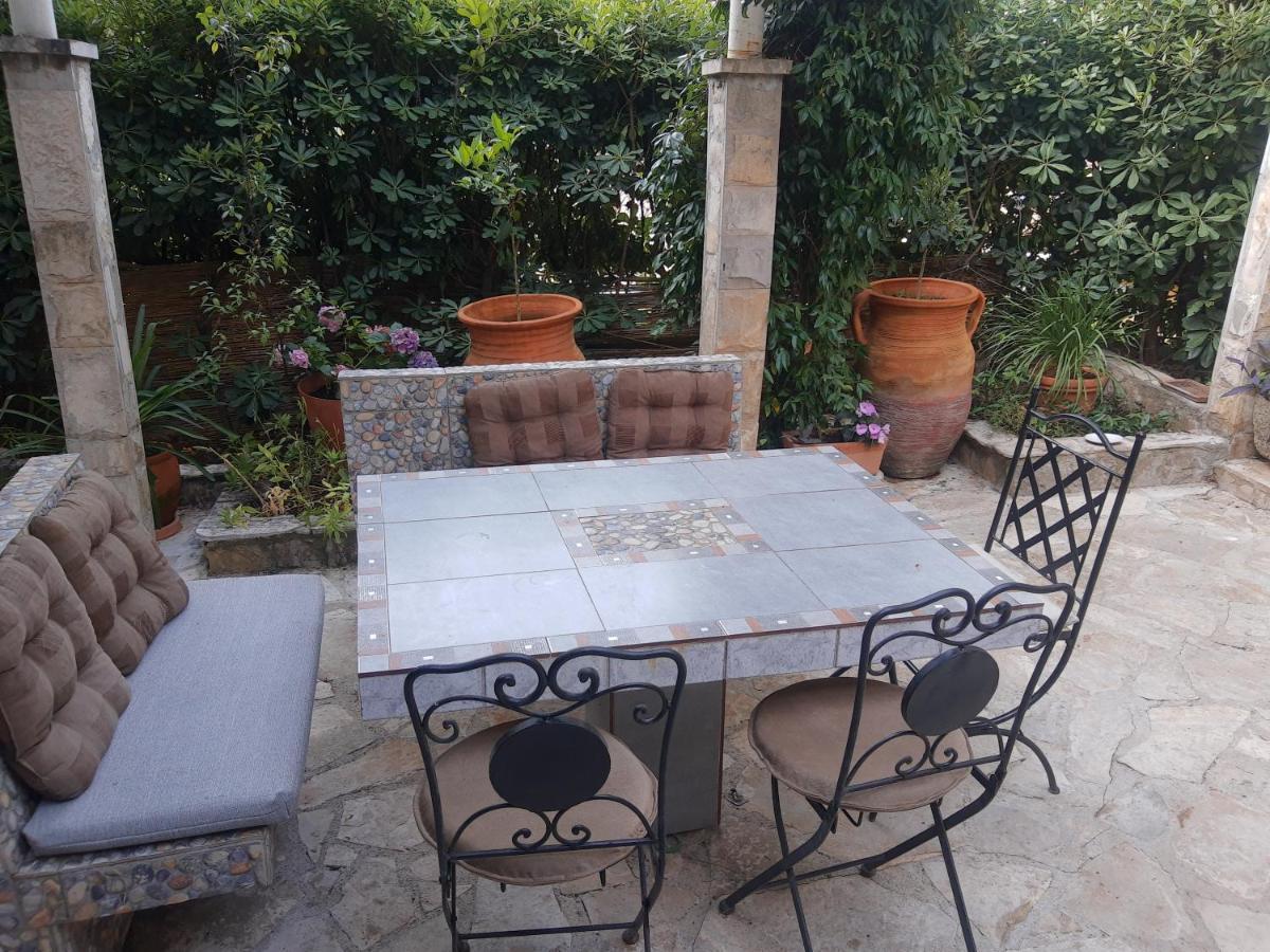 Sea-Side Old Stone Villa With A Private Garden Budva Extérieur photo