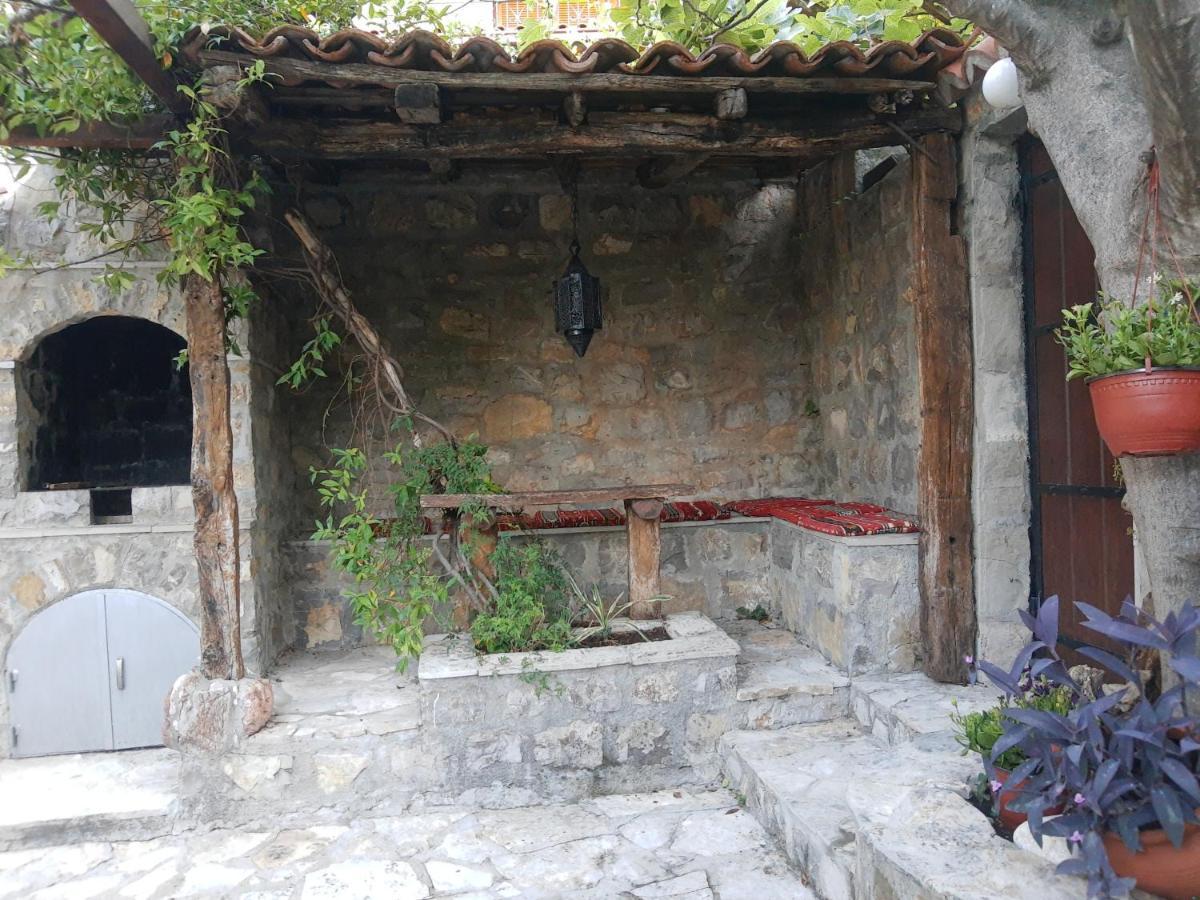 Sea-Side Old Stone Villa With A Private Garden Budva Extérieur photo