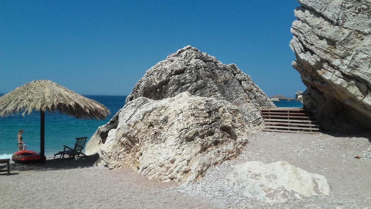 Sea-Side Old Stone Villa With A Private Garden Budva Extérieur photo