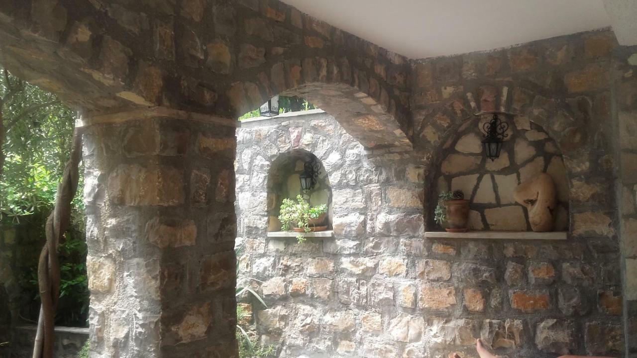 Sea-Side Old Stone Villa With A Private Garden Budva Extérieur photo